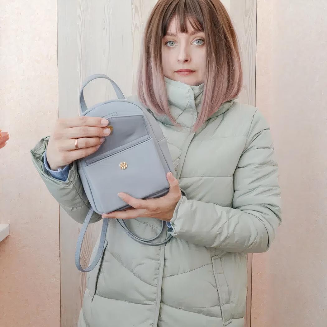 Kleiner Damen-Rucksack aus veganem Leder in Trendfarben – Bild 8