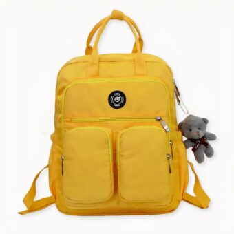 Entdecken Sie diesen Damen-Rucksack aus Nylon, in dem Sie Ihre Wasserflasche, Ihren Computer oder Ihre Bücher unterbringen können.