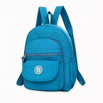 Kleiner Rucksack aus Nylon, Farbe blau, gute Qualität und sehr modisch.