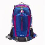 Einfach einzustellen, leicht, wasserdicht, geräumig und mit vielen praktischen Taschen ausgestattet, wird dieser leichte Wanderrucksack Sie überall hin begleiten, zu jeder Jahreszeit und in jedem Klima!