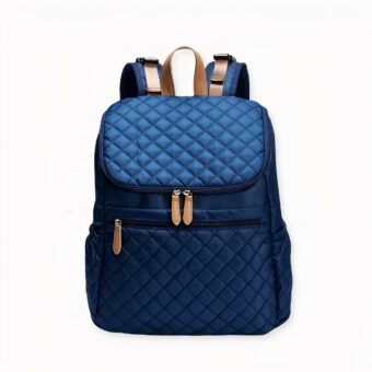 Dies ist die perfekte Wickeltasche, um Mutter und Stil zu vereinen. Dieser Rucksack mit geometrischem Muster verleiht Ihnen einen modernen und eleganten Look und macht es Ihnen leicht, die Pflege Ihres Babys zu transportieren. Zweifellos ist dies das perfekte Accessoire für trendbewusste Mütter.