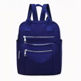 Suchen Sie nach einer bequemen Tasche, um auf Reisen zu gehen? Dieser lässige Damen-Rucksack ist ideal für Reisen. Sie ist hübsch und Sie werden diese Reisetasche auch wegen ihrer Praktikabilität schätzen. Sie können sie jederzeit auf dem Rücken oder in der Hand tragen.
