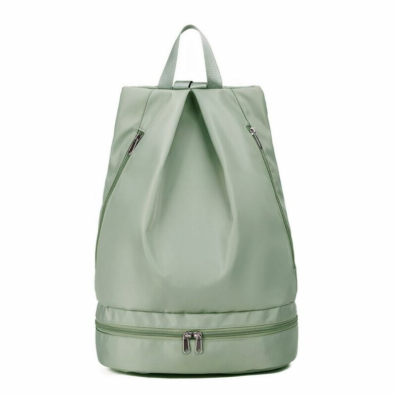 Sport- und Schwimmrucksack für Frauen grün mit weißem Hintergrund