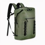 Wasserdichter 30L grüner Trekking-Rucksack, gute Qualität und sehr praktisch.