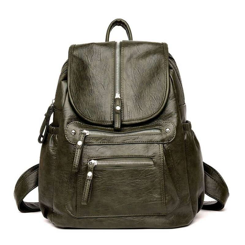 Vintage Rucksack mit Reißverschluss aus grünem Kunstleder mit weißem Hintergrund
