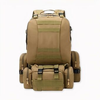 50l Rucksack Militärtyp auf hellgrauem Hintergrund.