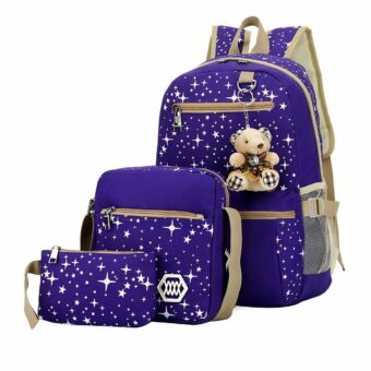 Rucksack mit Sternenmuster und Bärenanhänger mit einem Mäppchen, modischer Schulterriemen in vollem Violett