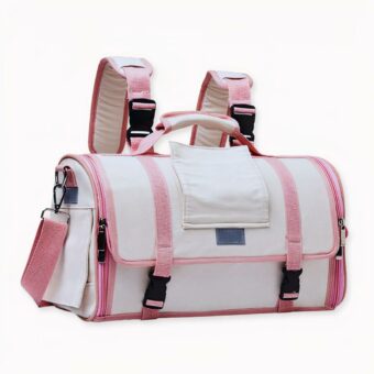 Suchen Sie nach einer eleganten und funktionalen Möglichkeit, Ihren pelzigen Lieblingsfreund zu transportieren? Entdecken Sie diese hochwertige, atmungsaktive Transporttasche für Hunde und Katzen! Diese elegante Tragetasche ist aus strapazierfähigem Nylongewebe gefertigt und verfügt über atmungsaktive Mesh-Einsätze, um den Komfort Ihres Haustiers zu gewährleisten.