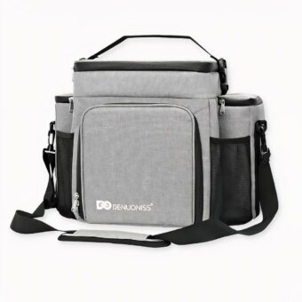 Dieser moderne und kompakte Kühlrucksack ist das ideale Accessoire für unterwegs. Er verfügt über ein geräumiges Hauptfach und eine Fronttasche mit Reißverschluss, so dass Sie Ihre Sachen leicht verstauen können. Das isothermische Design sorgt dafür, dass Ihre Speisen und Getränke bei jedem Wetter die richtige Temperatur haben. Das robuste, wasserfeste Material schützt den Rucksack vor Wind und Wetter. Die gepolsterten Schultergurte sind verstellbar und bieten optimalen Komfort. Mit seiner kompakten Größe und seinem eleganten Design ist dieser Kühlrucksack Ihr bester Begleiter auf allen Reisen.