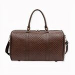 Elegante Herrenreisetasche mit großem Fassungsvermögen aus Kunstleder, gute Qualität und sehr modisch.
