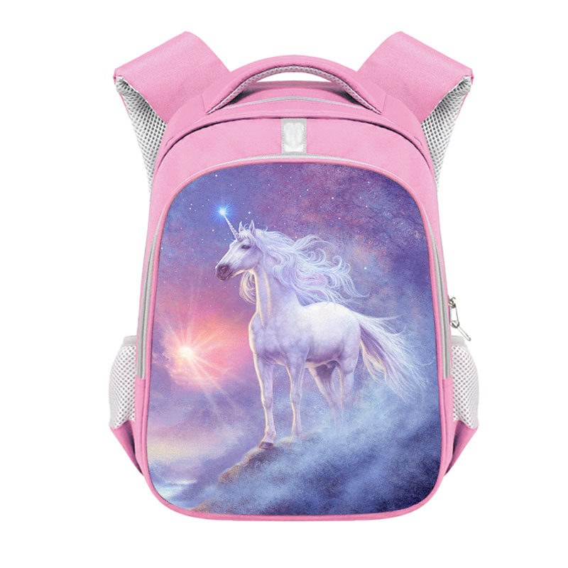 CP-Rucksack für Kinder, rosa, mit einem Einhornfoto auf der Vordertasche, präsentiert auf weißem Hintergrund