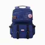 Blauer Schulrucksack mit mehreren Taschen