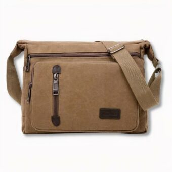 Schultertasche mit Schulterriemen für Herren im lässigen Stil, braun-beige für Herren, auf hellgrauem Hintergrund