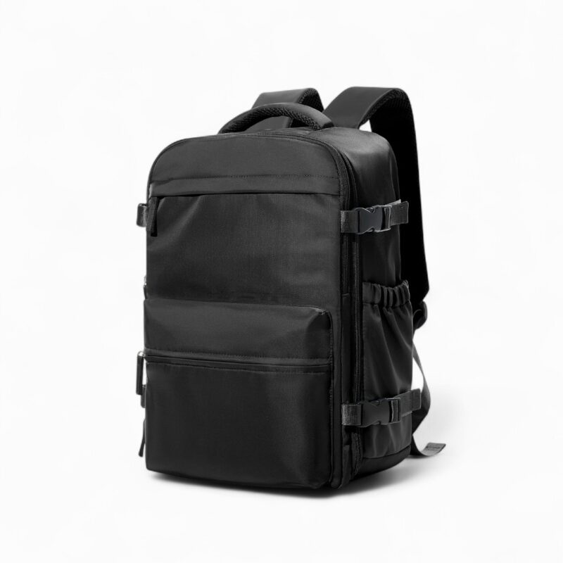 IMG_1050x1050_sac_voyage_cabine_sous_vide11 Sac à dos rectangulaire noir, avec poche en avant, sur font blanc