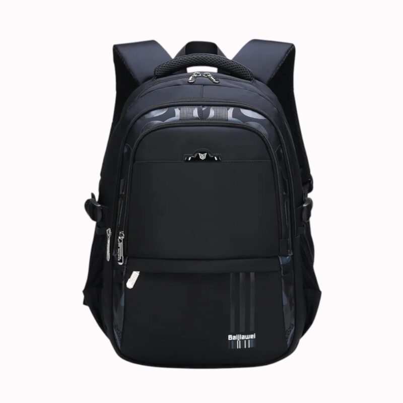 Sac à dos noir pour enfant, avec plusieurs compartiments zippés, vu de face, sur fond neutre.
