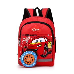 Cars Rucksack mit rotem Jeans-Effekt und weißem Hintergrund