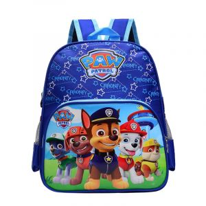 Rucksack für Kinder mit dem Patrouille-Motiv darauf. Der Rucksack ist blau und zeigt Chase, Marcus, Ruben, Stella.