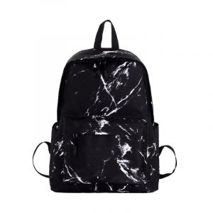 Schulrucksack mit schwarzem Marmoreffekt und weißem Hintergrund