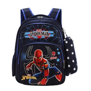 Spiderman Rucksack mit blauem Federmäppchen mit weißem Hintergrund