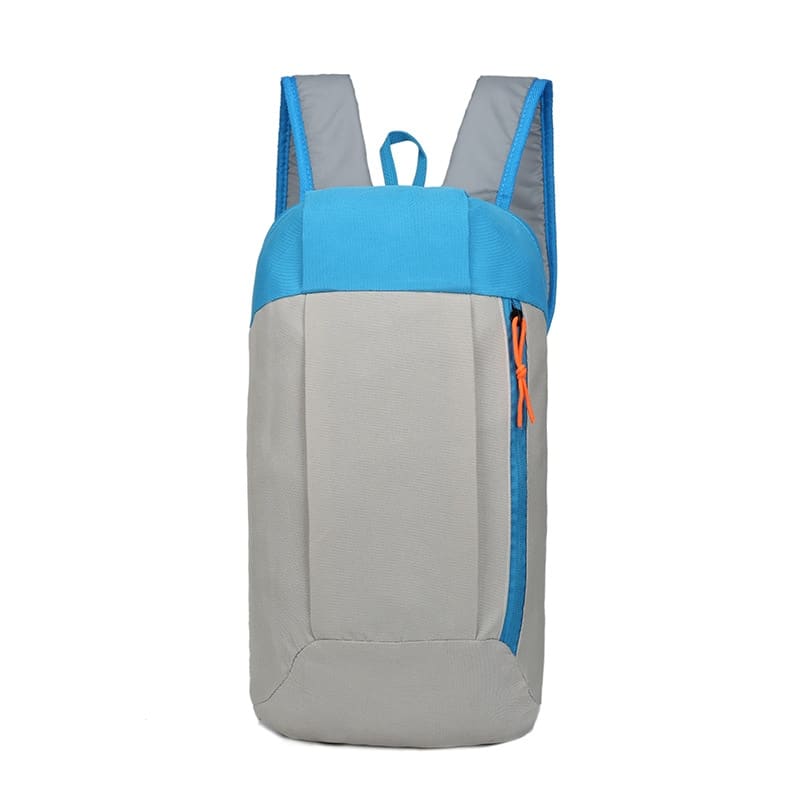 Ultraleichter Damen-Rucksack in Grau und Blau mit weißem Hintergrund