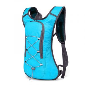 Atmungsaktiver Wanderrucksack - Blau - Wanderrucksack Hydration Pack mit weißem Hintergrund
