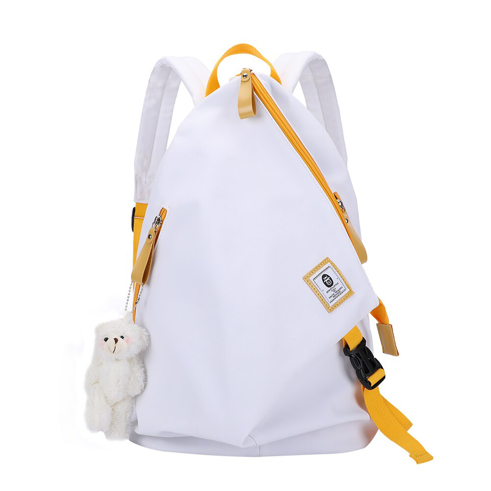 Personalisierter Rucksack für Frauen aus weißer Baumwolle mit weißem Hintergrund